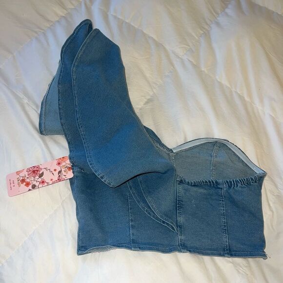 NWT Denim Blue Off-Shoulder Top for COWBOY CARTER - Picture 3 of 4